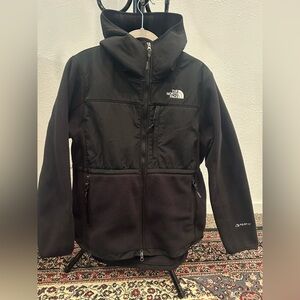 New Women’s Retro Denali Hoodie